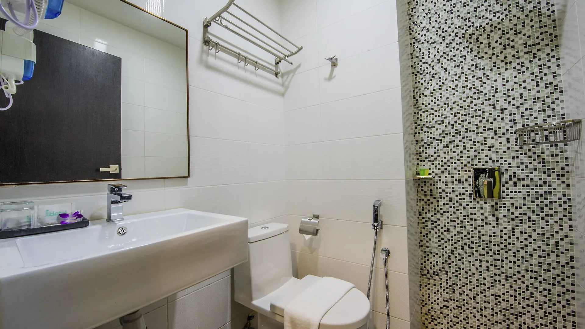 inHotel Inanam Kota Kinabalu Hotel